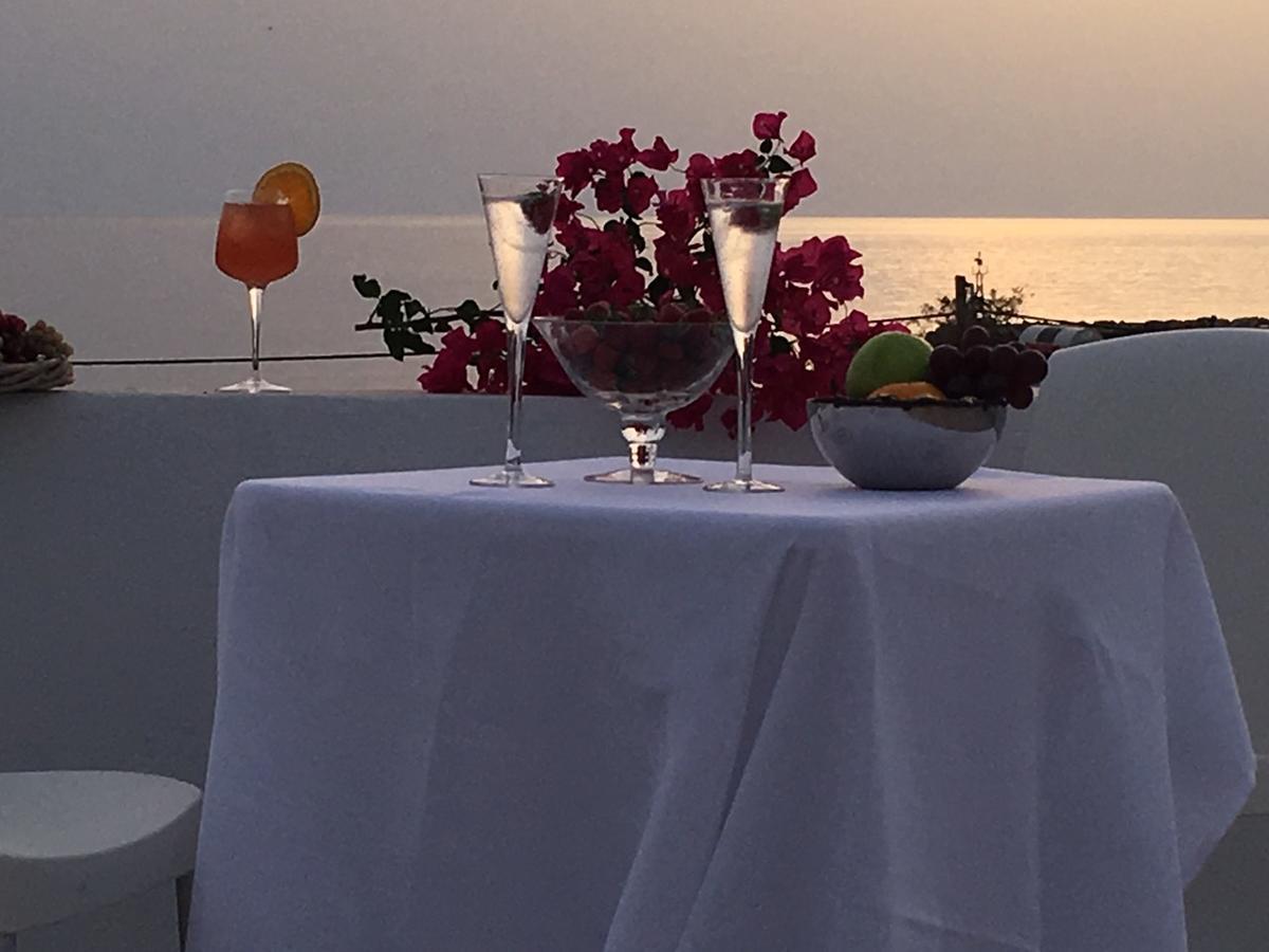 Aphrodite Hotel Syros Kini エクステリア 写真