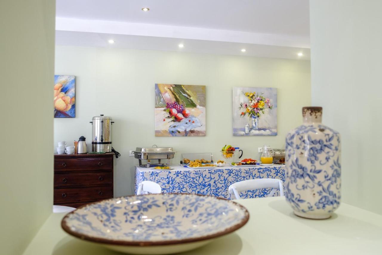 Aphrodite Hotel Syros Kini エクステリア 写真