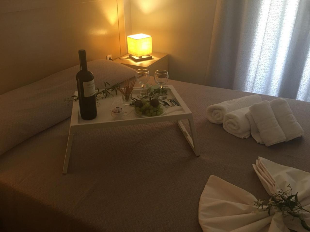 Aphrodite Hotel Syros Kini エクステリア 写真