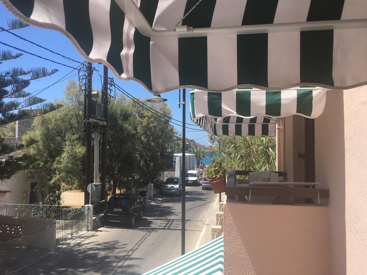 Aphrodite Hotel Syros Kini エクステリア 写真