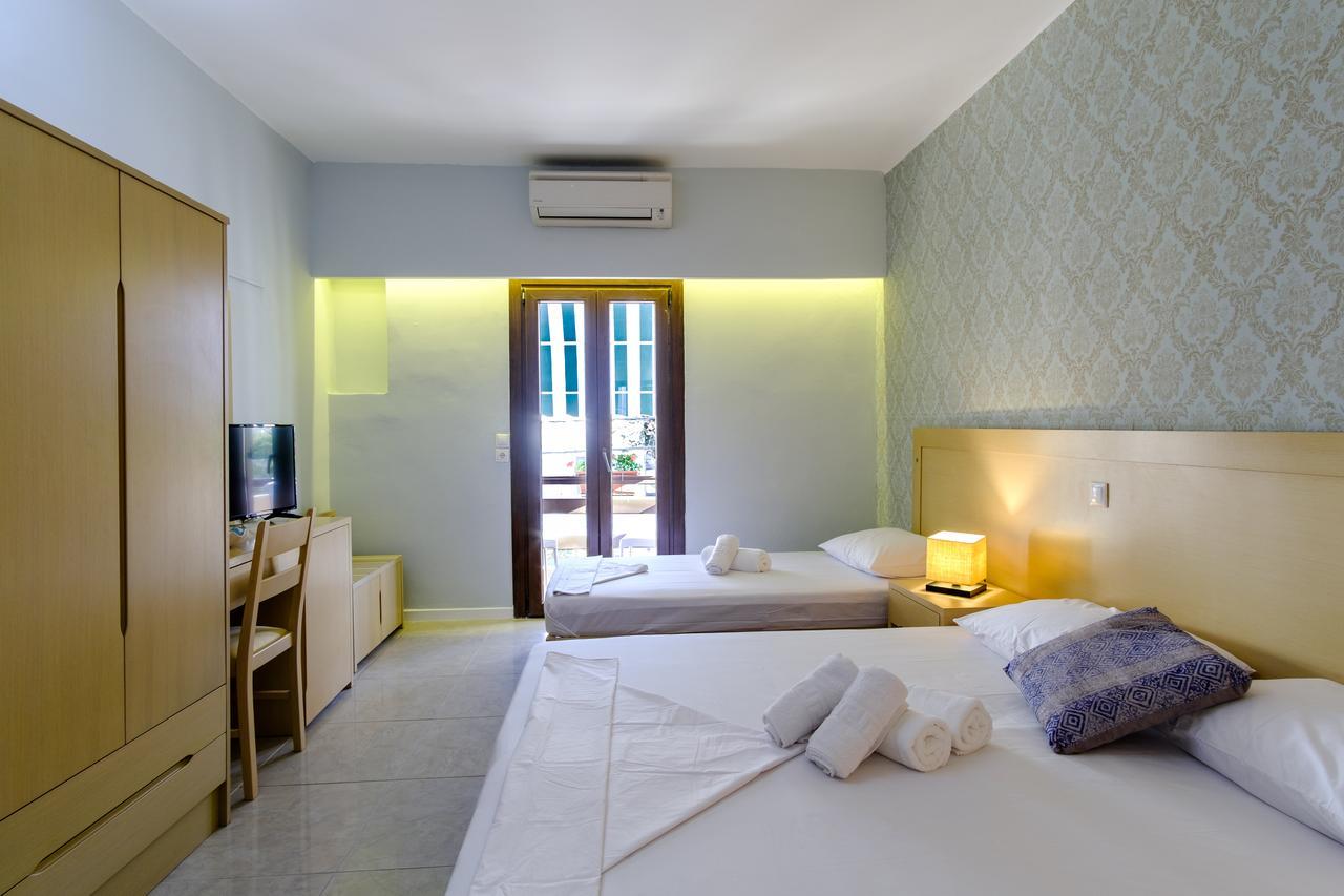 Aphrodite Hotel Syros Kini エクステリア 写真